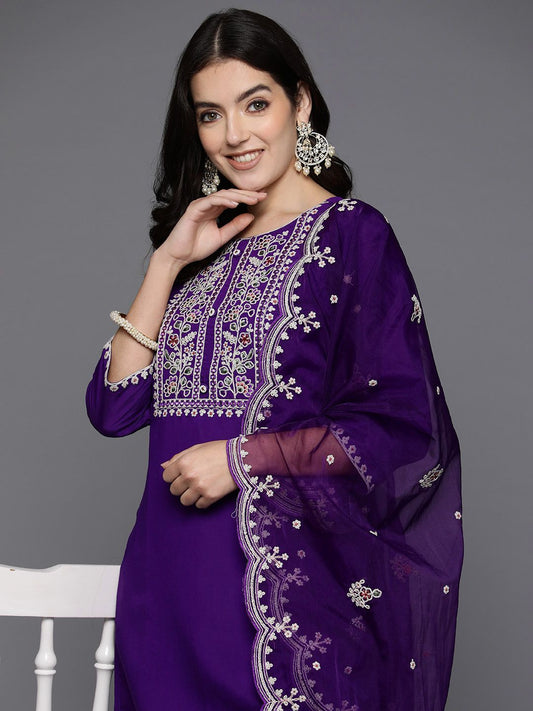 Dhiyona IE Women Floral Embroidered Thread Work Kurta with Trousers & With Dupatta