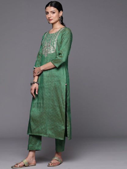 Dhiyona VA Women'sGeometric Woven Design Thread Work Straight Kurta With Trousers & Dupatta