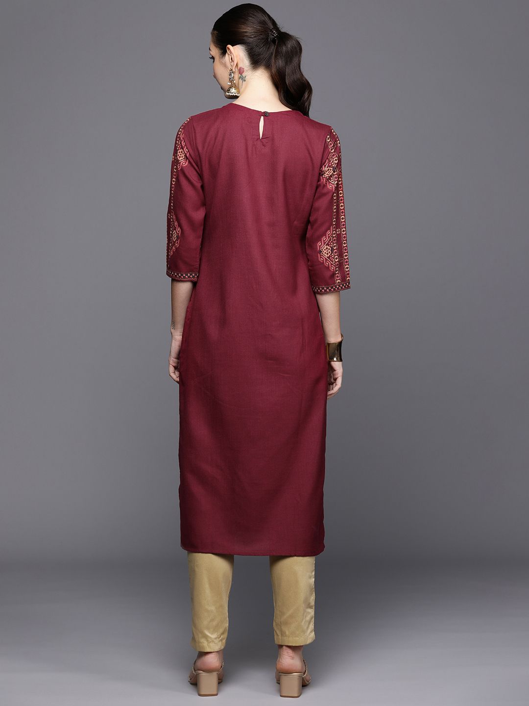 Dhiyona IE Ethnic Motifs Foil Printed Straight Kurta