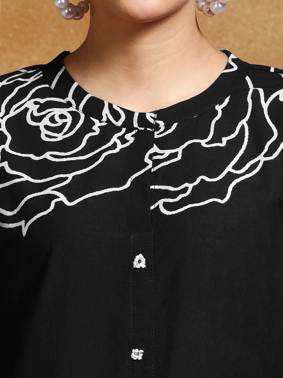 Dhiyona VA Women'sFloral Printed Mandarin Collar A-Line Pure Cotton Kurta With Trousers