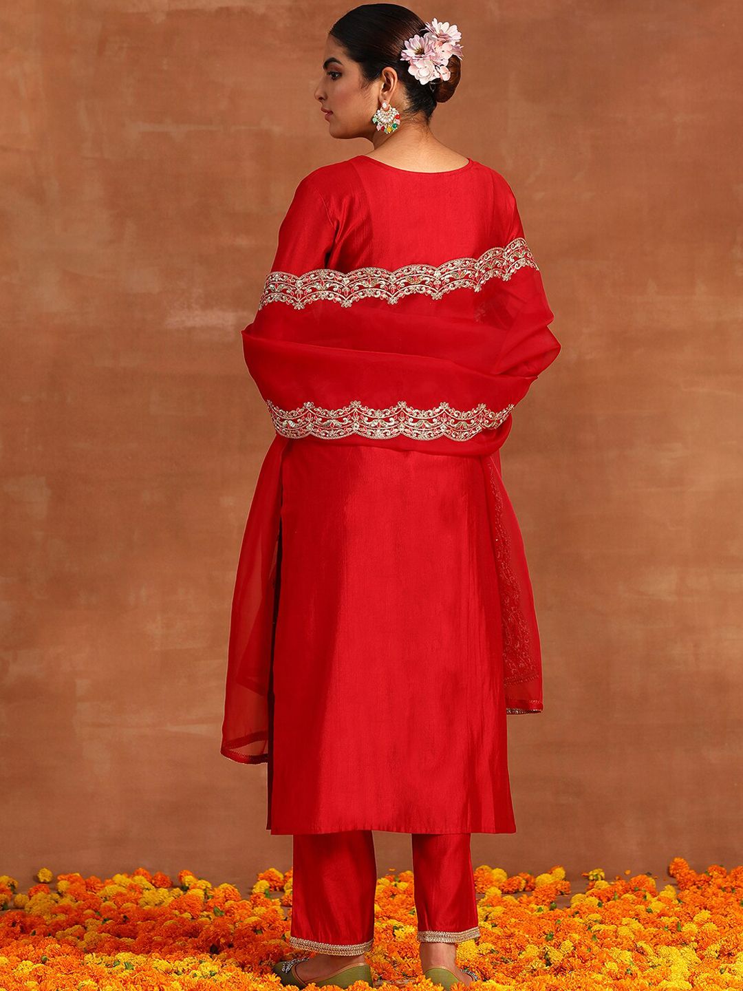Dhiyona IE Floral Embroidered Regular Sequinned Kurta With Palazzos & Dupatta