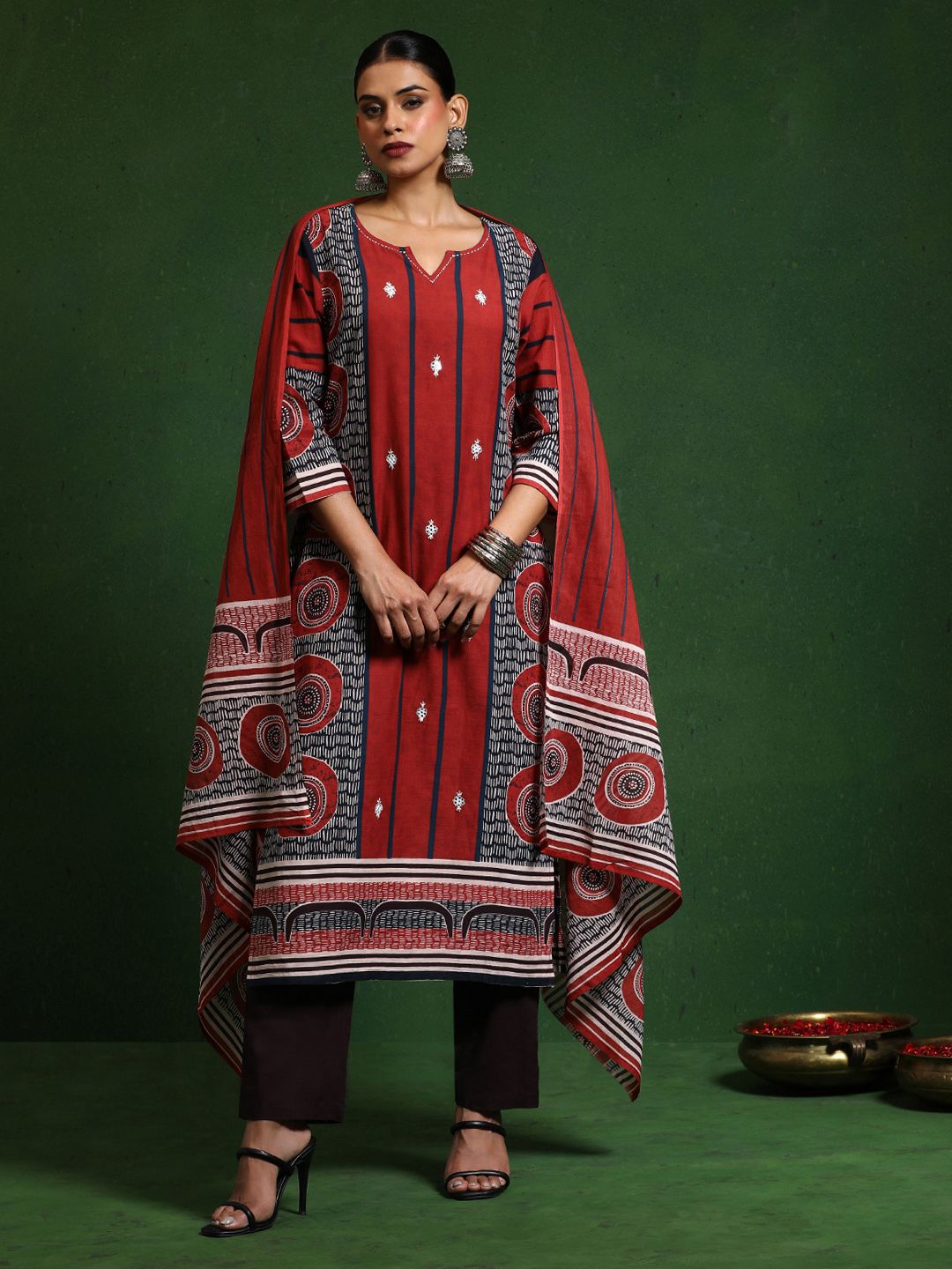 Dhiyona VA Women's Printed Regular Pure Cotton Kurta with Trousers & With Dupatta