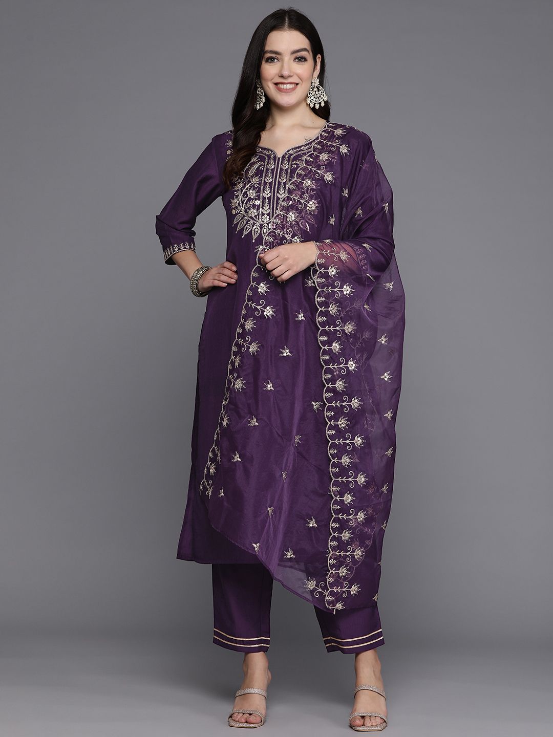 Dhiyona IE Women Floral Yoke Design Regular Kurta with Trousers & With Dupatta