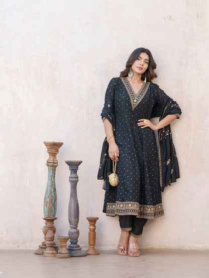 Dhiyona PD Women Bandhani Printed V-Neck Panelled Anarkali Kurta With Trouser & Dupatta
