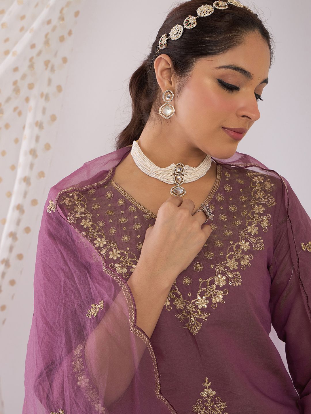 Dhiyona IE Floral Embroidered Zari Straight Kurta With Trousers & Dupatta