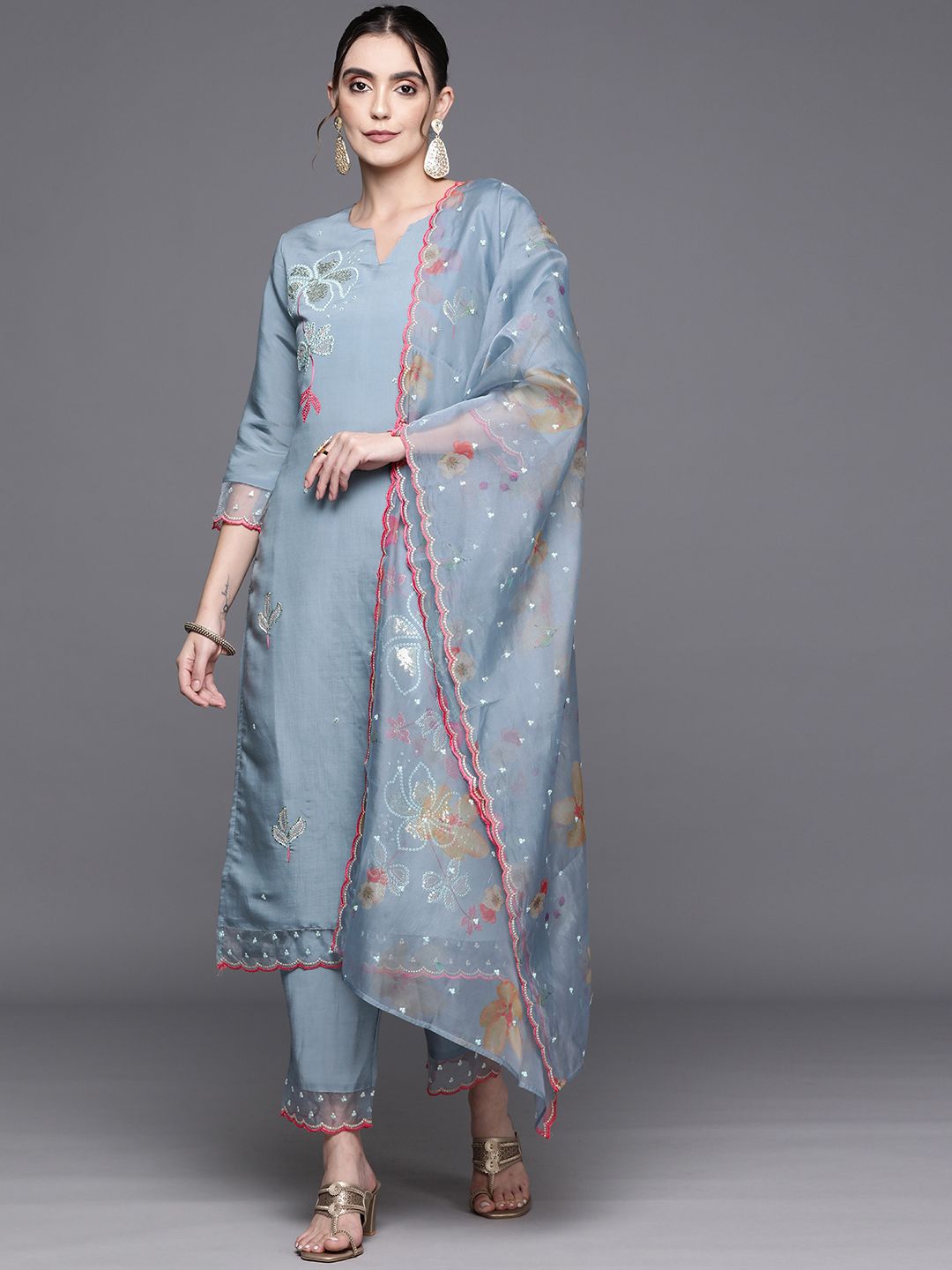 Dhiyona IE Women Floral Embroidered Regular Sequinned Kurta with Trousers & With Dupatta
