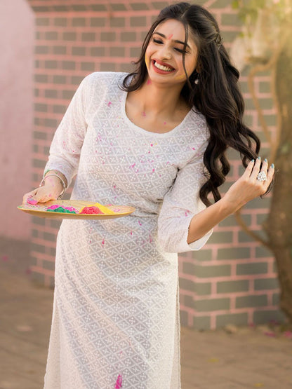 Dhiyona IE Women Geometric Embroidered Sequinned Kurta