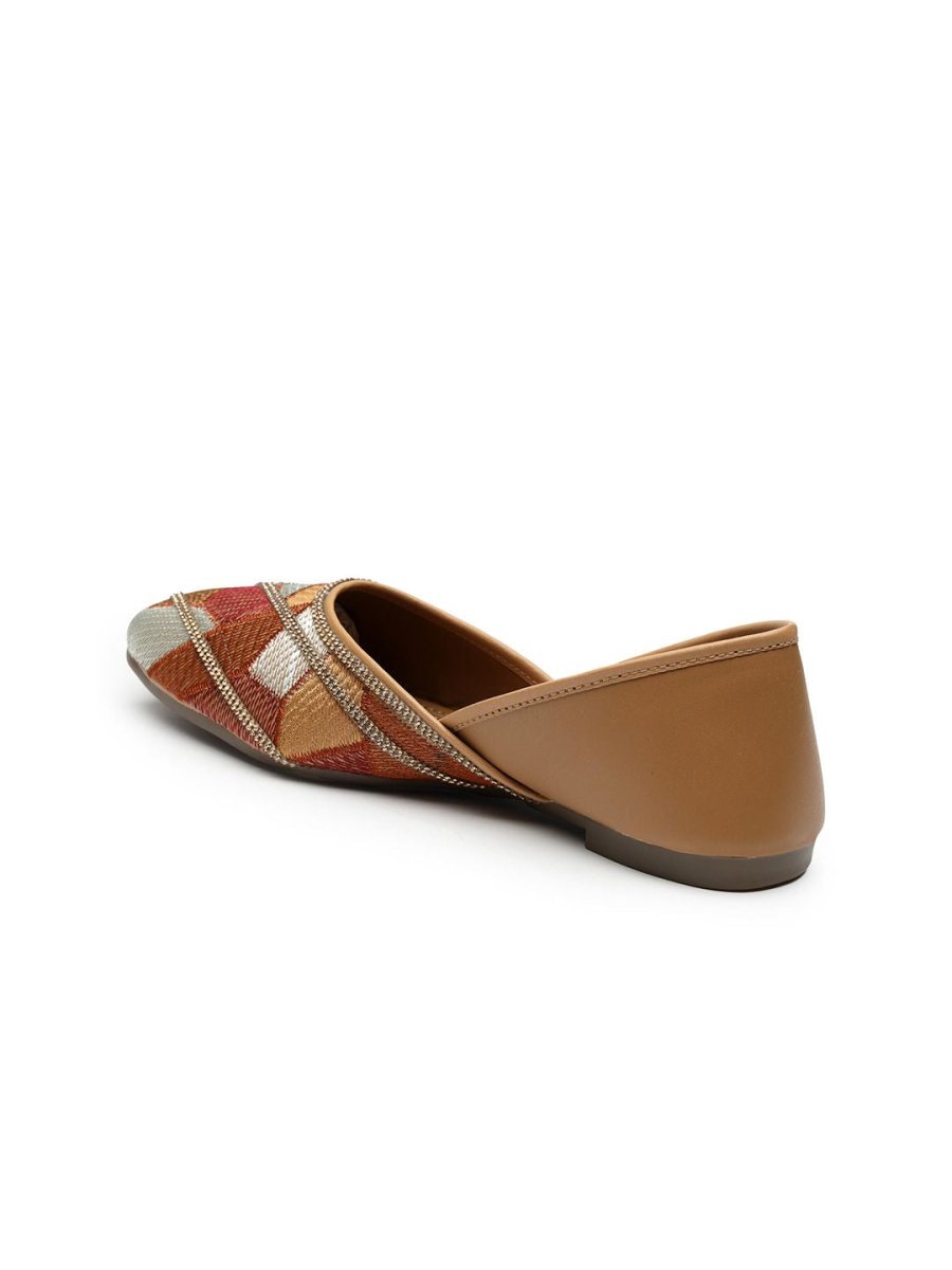 Dhiyona AK Women Solid Ballerinas Flats