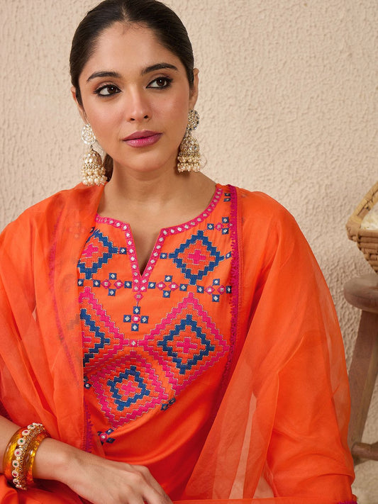 Dhiyona IE Women's Ethnic Motifs Embroidered Mirror Work Liva Straight Kurta With Trousers & Dupatta