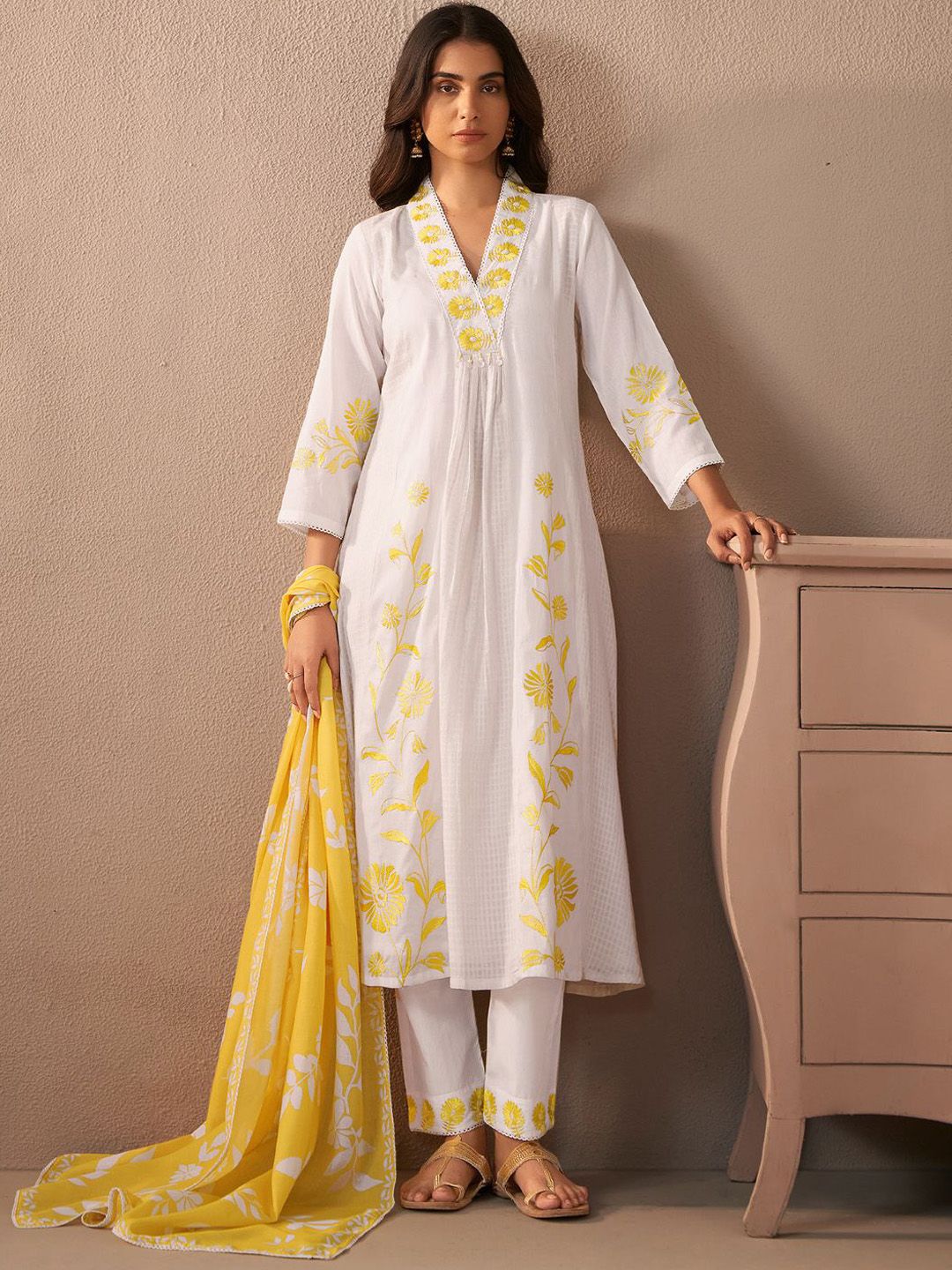 Dhiyona IE Floral Embroidered Thread Work Pure Cotton A-Line Kurta with Trouser & Dupatta