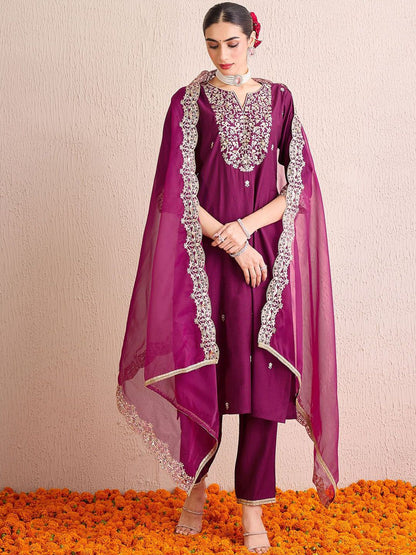 Dhiyona IE Women Floral Embroidered Regular Sequinned Liva Kurta with Trousers & With Dupatta