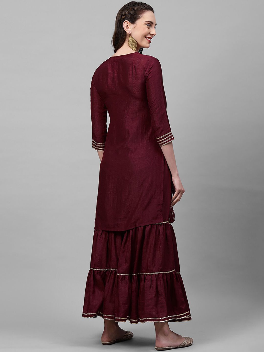 Dhiyona IE Women Burgundy Embroidered Kurta with Sharara