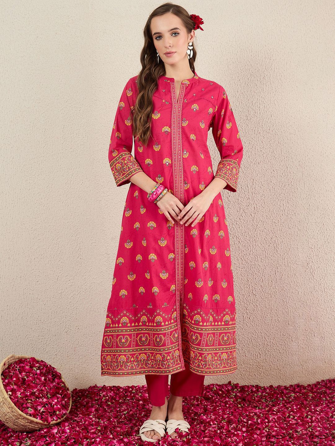Dhiyona IE Women Ethnic Motifs Printed Cotton Kurta with Trousers