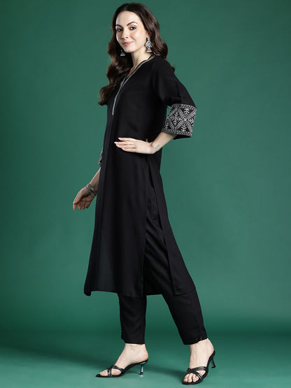 Dhiyona IE Ethnic Motifs Embroidered Regular Kurta with Trousers