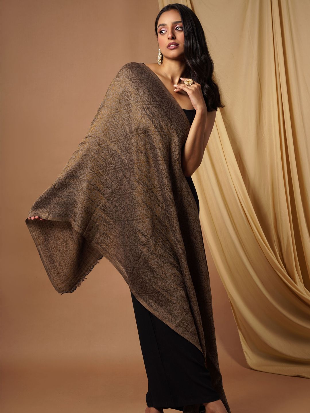 Dhiyona PA Women Brown Printed Wool Shawl