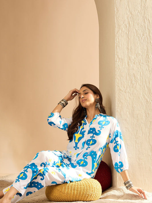 Dhiyona IE Women Printed Regular Kurti with Trousers