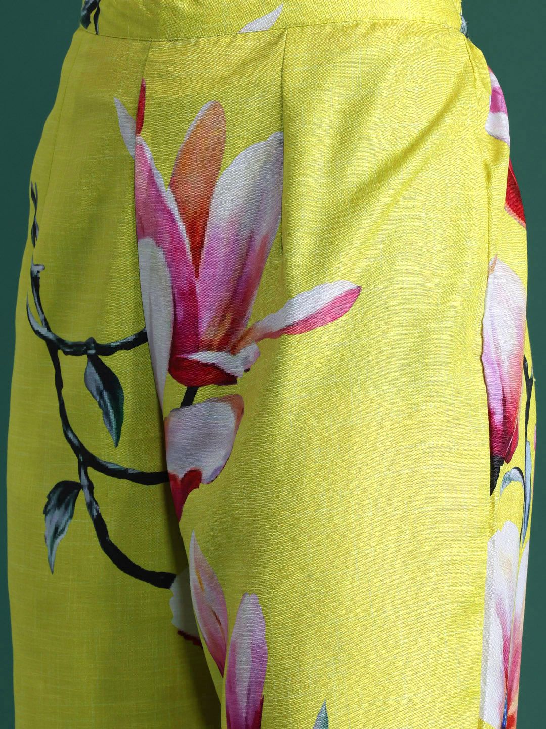 Dhiyona IE Floral Printed Kurta with Trousers