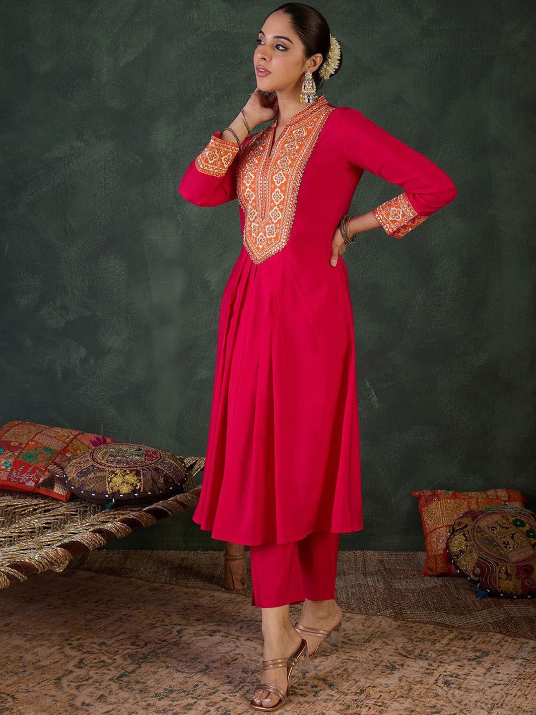 Dhiyona IE Embroidered Tunic With Trouser Co-Ords