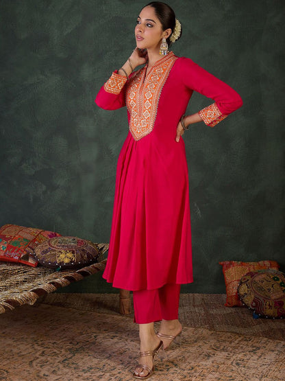 Dhiyona IE Embroidered Tunic With Trouser Co-Ords