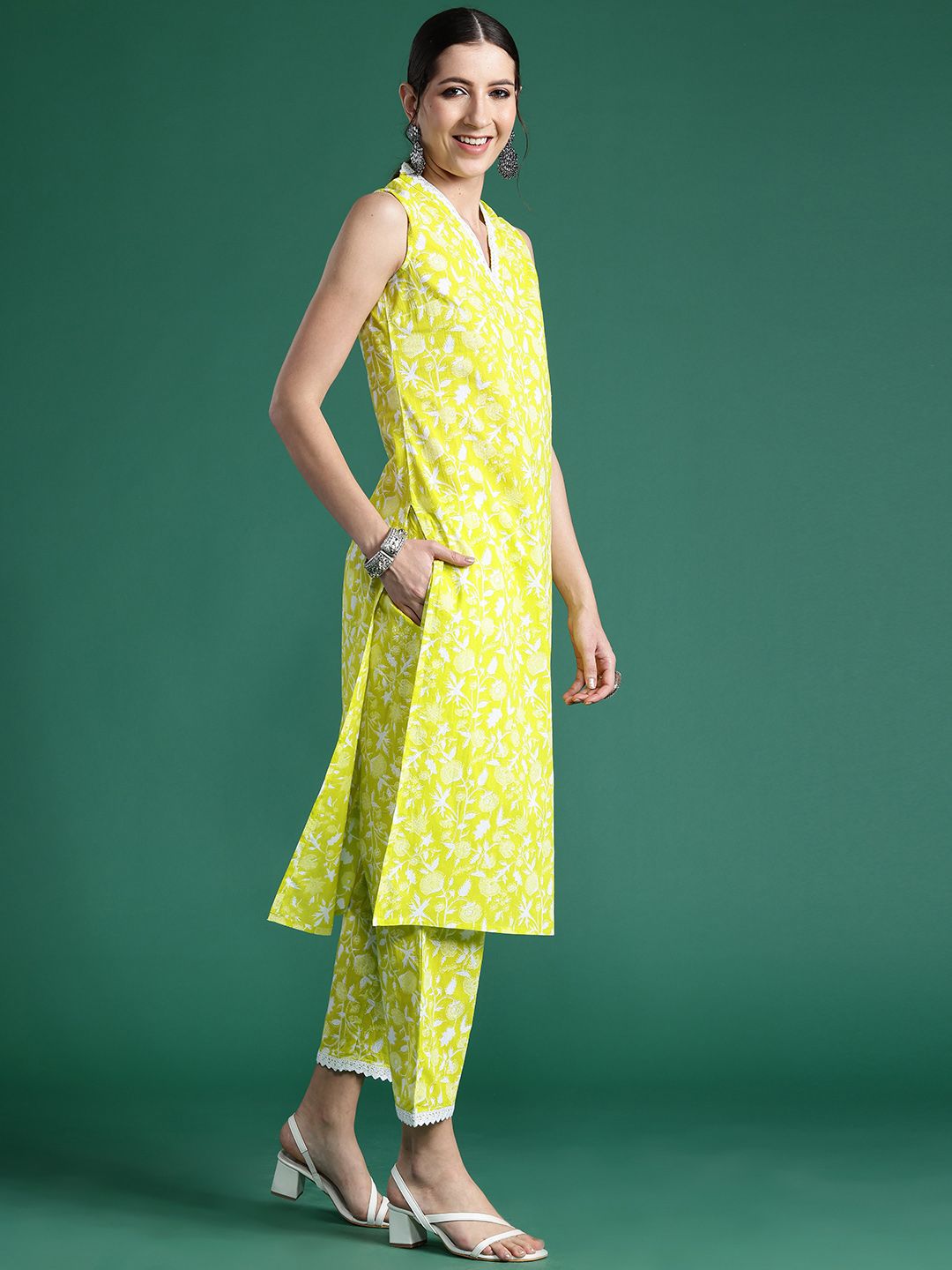 Dhiyona IE Floral Printed Pure Cotton Kurta with Trousers