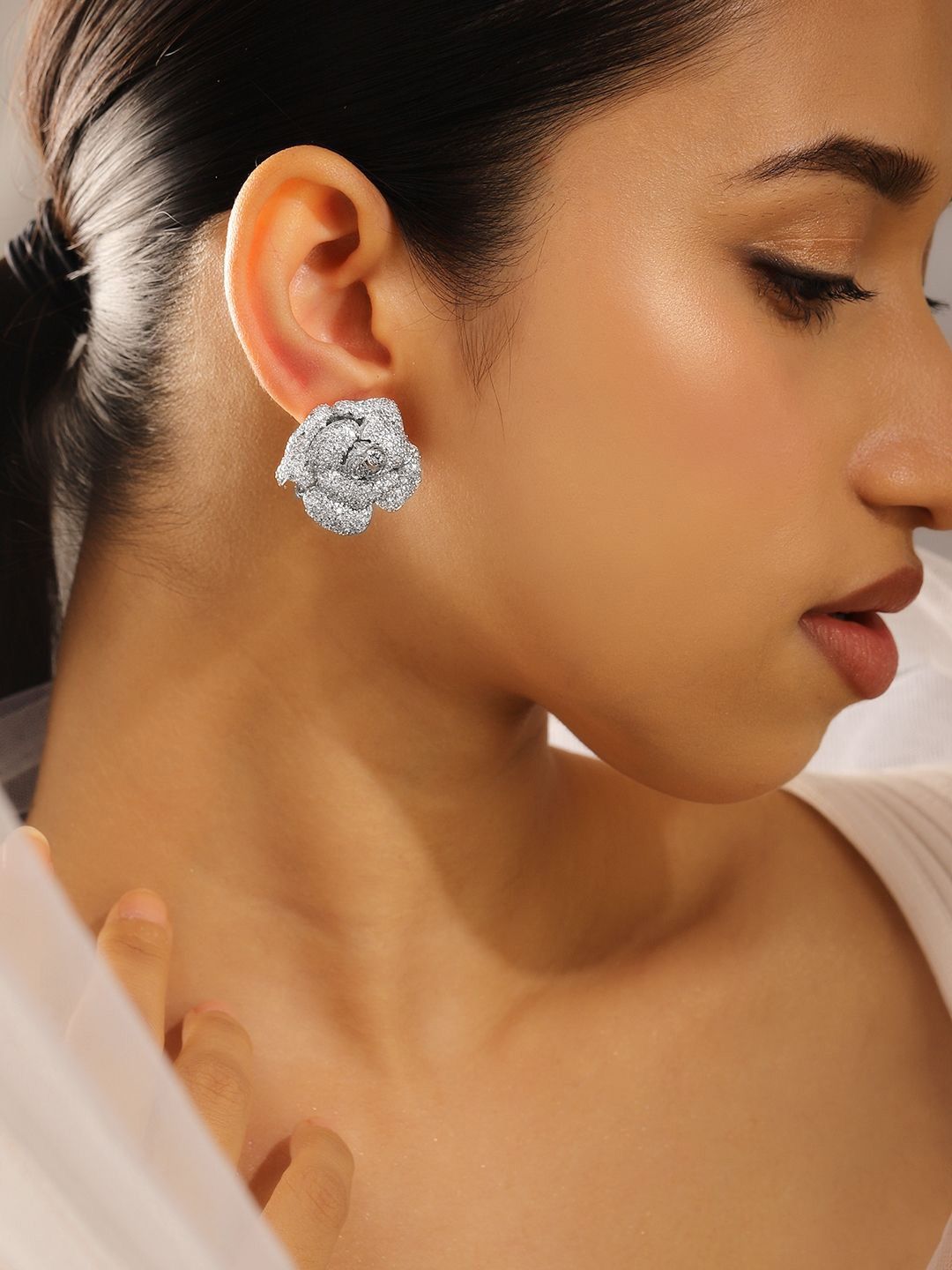 Dhiyona RJ Women's Rhodium-Plated White Cubic Zirconia Studded 3D Floral Rose Design Stud Earrings
