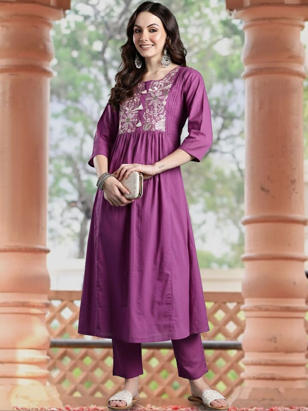 Dhiyona IE Women Ethnic Motifs Embroidered Empire Thread Work Pure Cotton Kurta with Trousers
