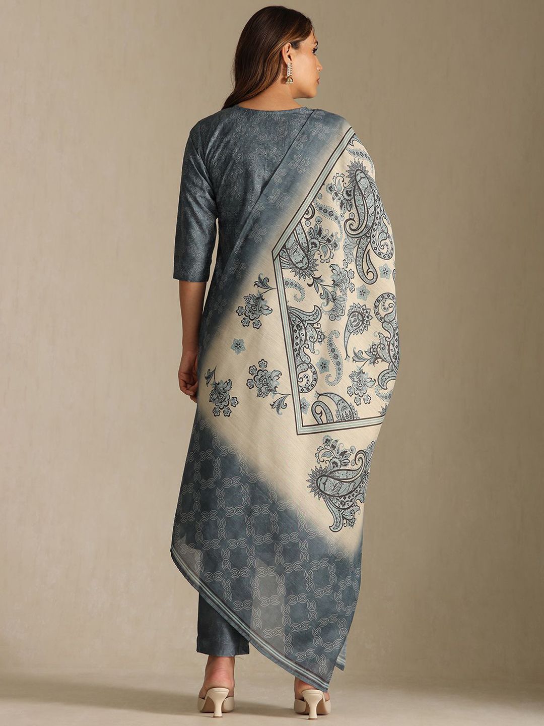 Dhiyona SO Women's Floral Printed Notch Neck Zardozi Straight Kurta With Trousers & Dupatta