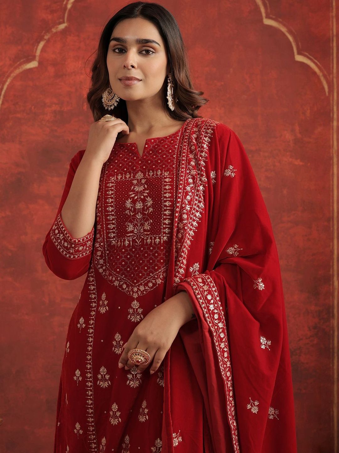 Motifs Embroidered Velvet Notch Neck Straight Kurta With Trousers & Dupatta