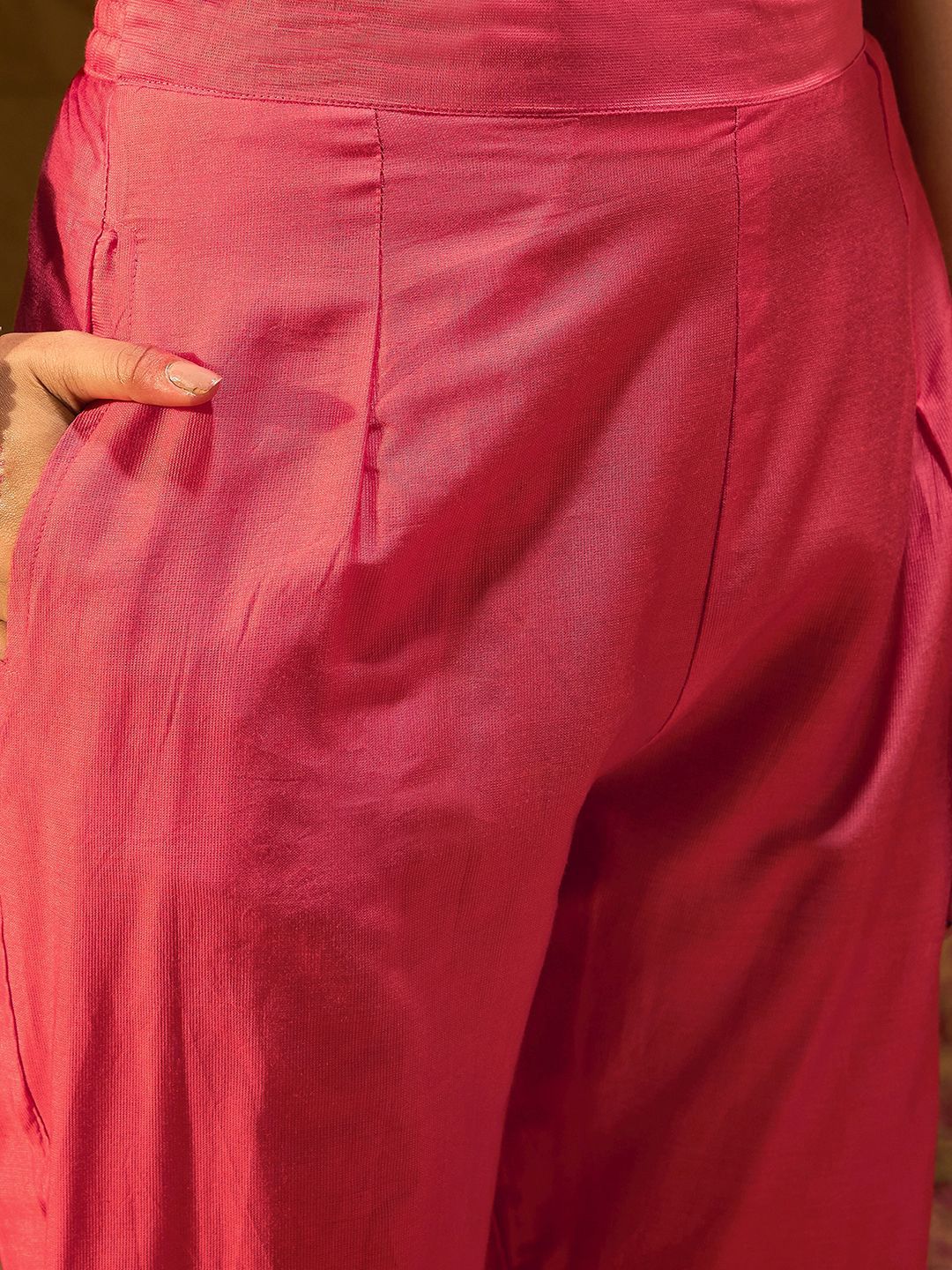 Dhiyona IE Leheriya Embroidered Thread Work Chanderi Silk Kurta With Trousers & Dupatta