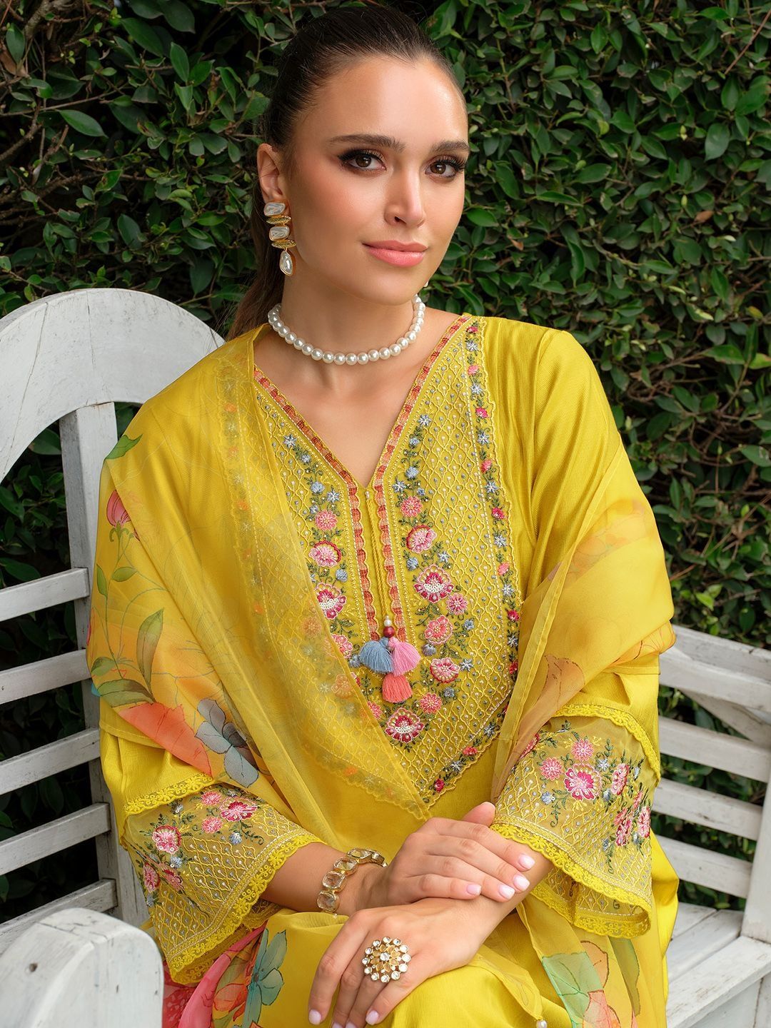 Women Floral Embroidered Kurta with Trousers & Dupatta