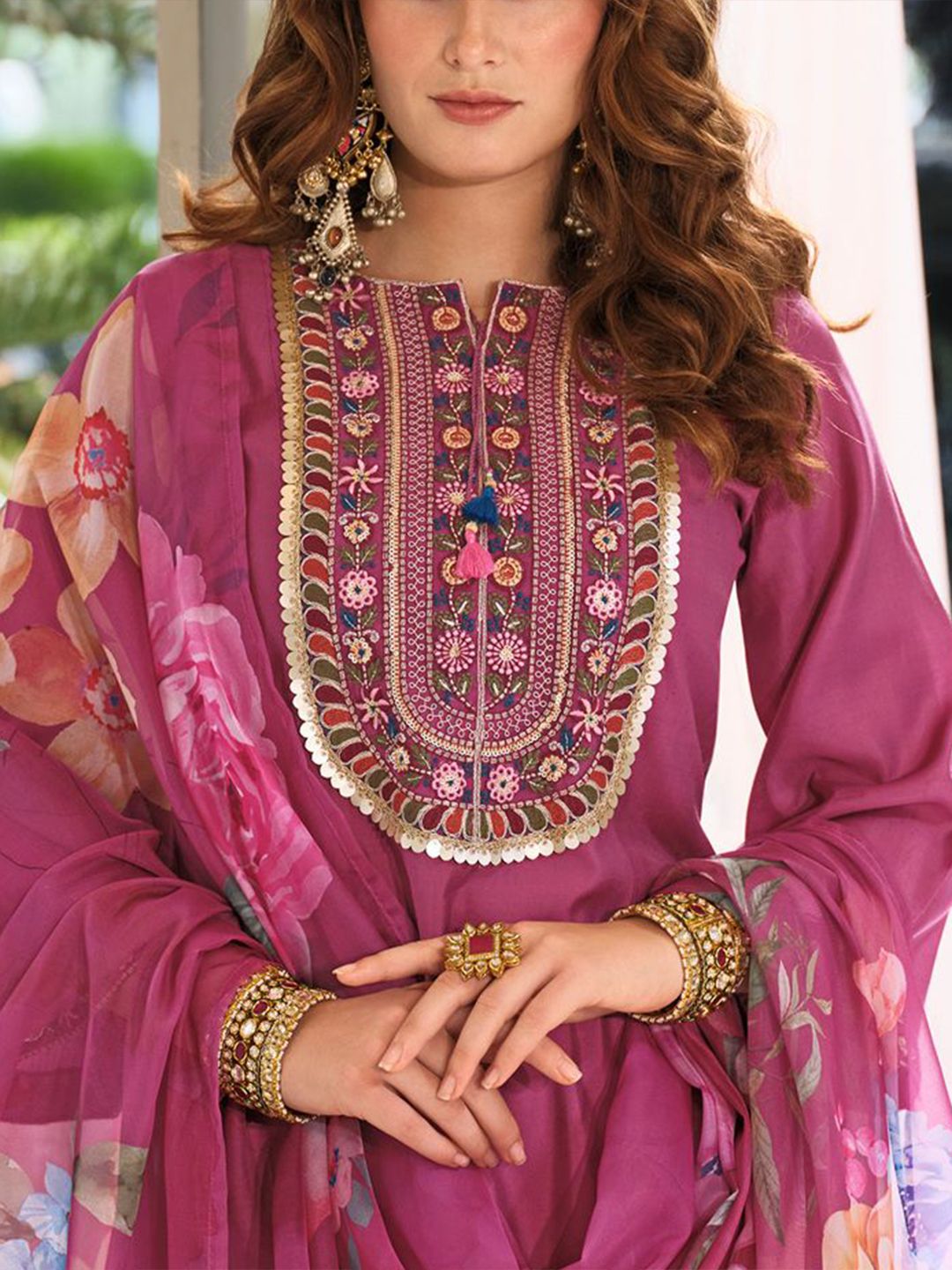 Dhiyona IE Women's Women Floral Embroidered Kurta with Trousers & Dupatta