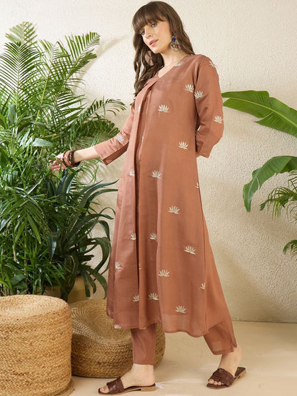 Women Ethnic Motifs Embroidered Regular Thread Work Kurta with Trousers