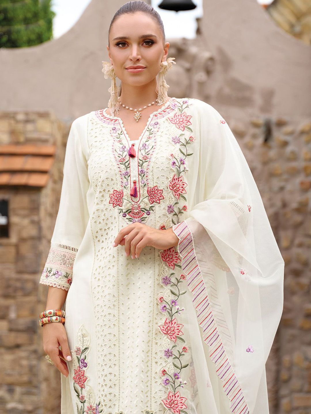 Floral Embroidered Regular Sequinned Kurta With Trousers & Dupatta