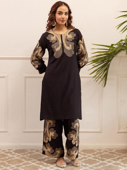 Women Embroidered Regular Thread Work Kurta with Palazzos