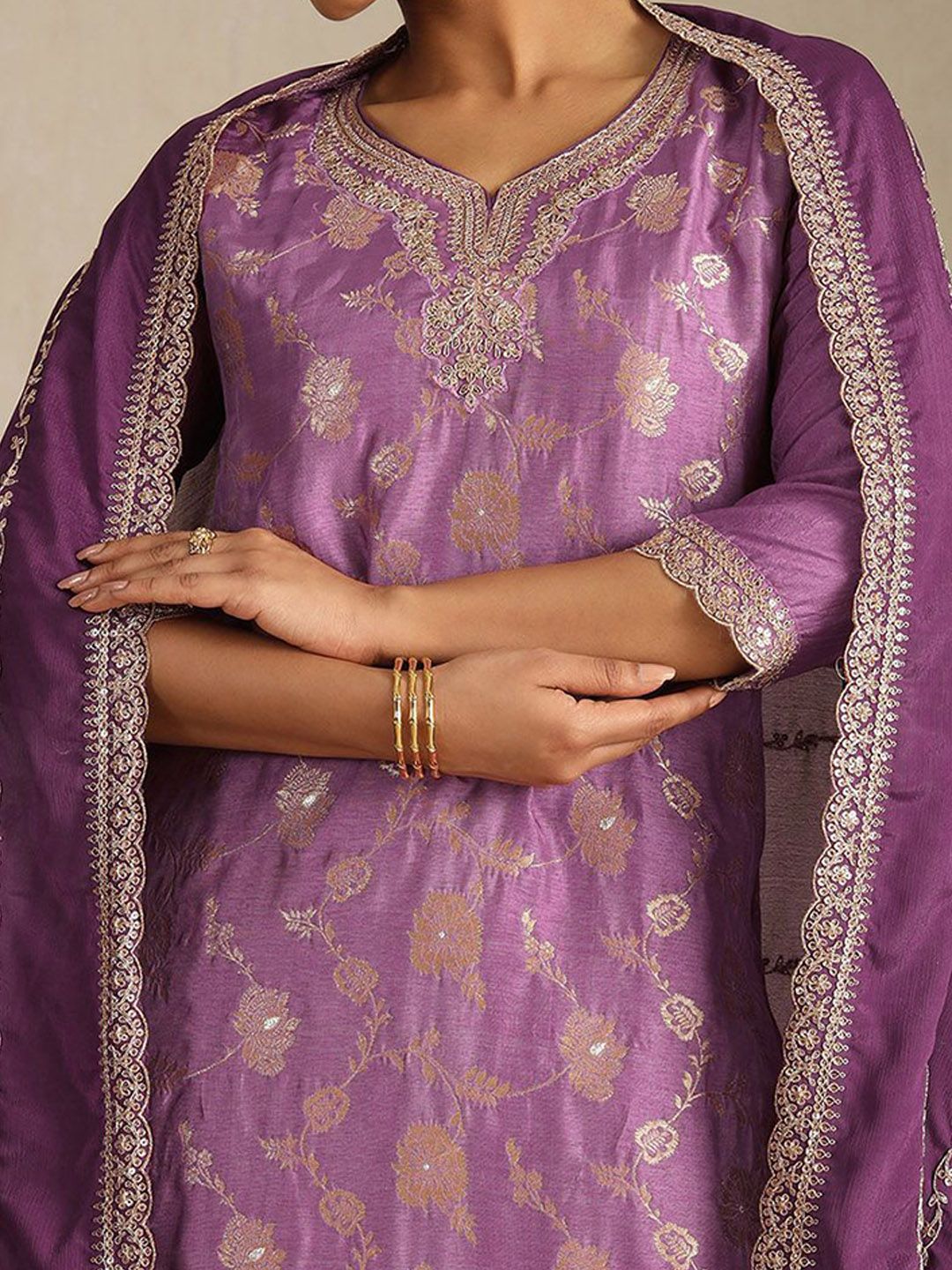 Dhiyona SO Women's Women Floral Regular Zardozi Kurta with Palazzos & Dupatta