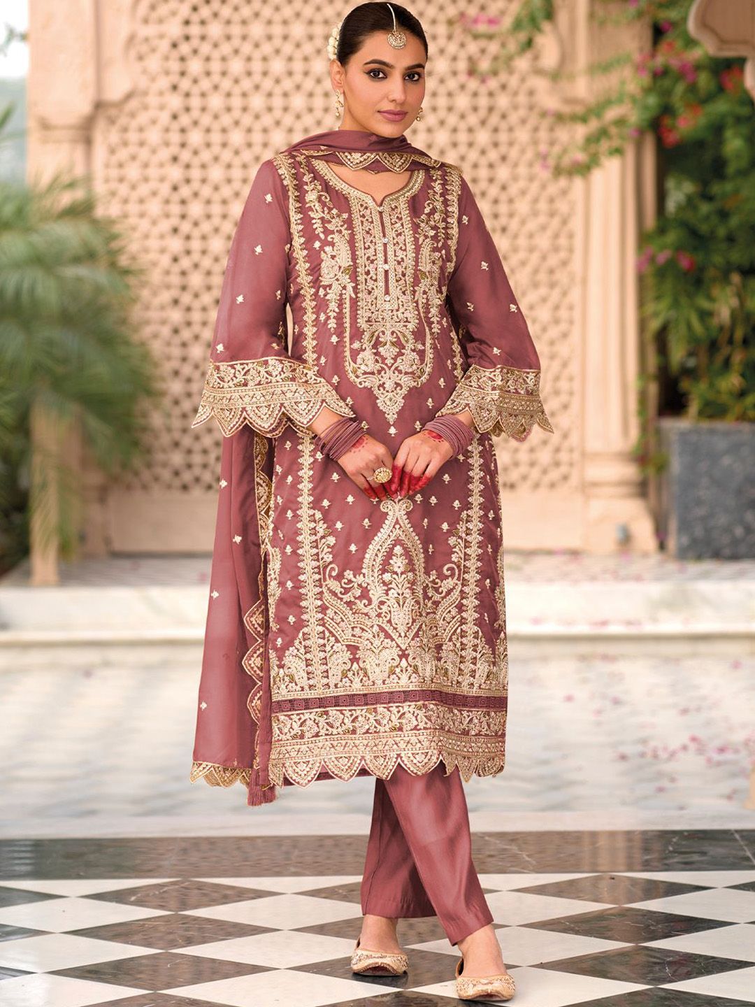 Floral Embroidered Notch Neck Zari Organza Kurta With Trousers And Dupatta