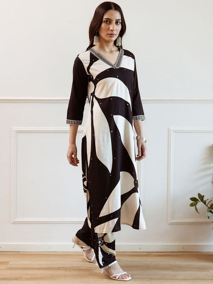 Dhiyona IE Women Floral Printed Regular Kurta with Trousers