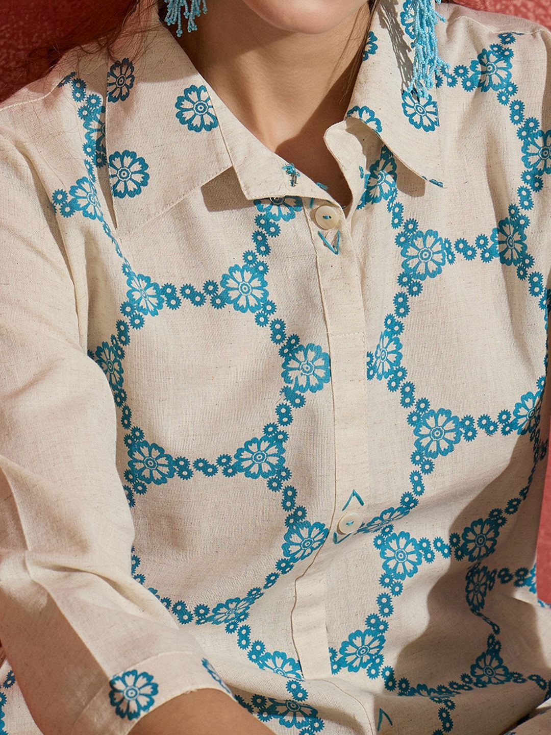 Dhiyona IE Floral Screen Printed Shirt Collar Straight Kurta With Trousers