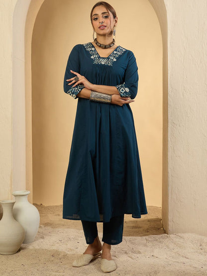 Women Ethnic Motifs Embroidered Pure Cotton Kurta with Trousers