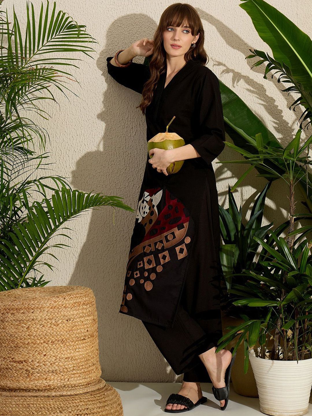 Geometric Printed V-Neck Pure Cotton Straight Kurta With Palazzos