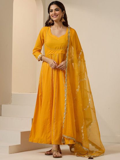 Dhiyona IS Women's Women Printed Regular Kurta with Trousers & With Dupatta
