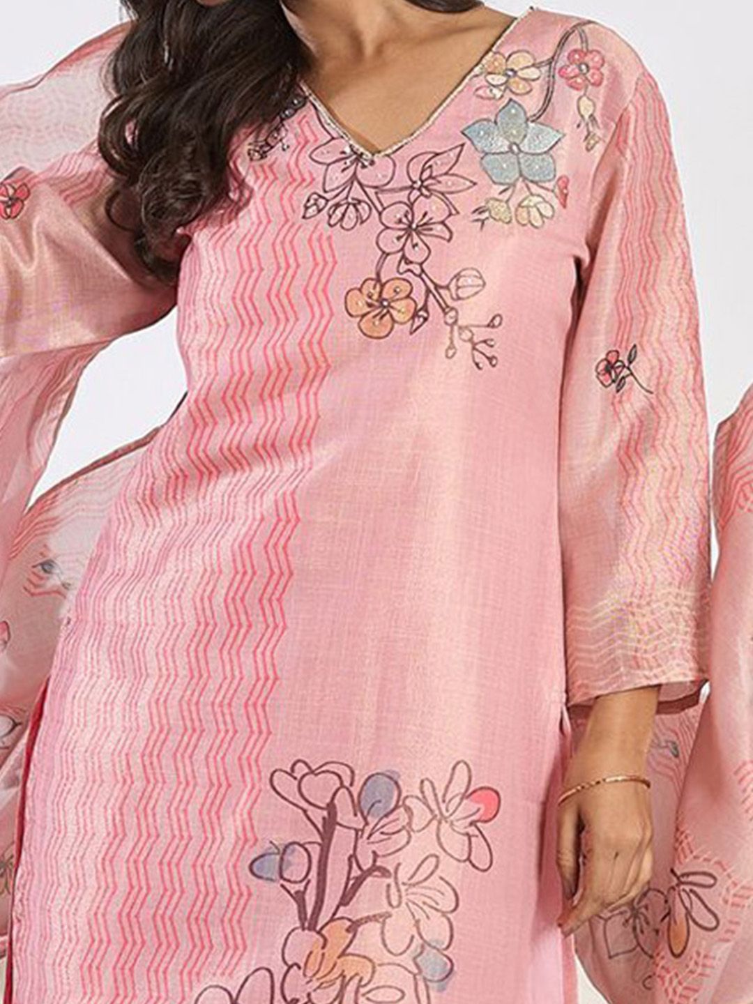 Floral Printed Round Neck Straight Kurta With Trousers & Dupatta