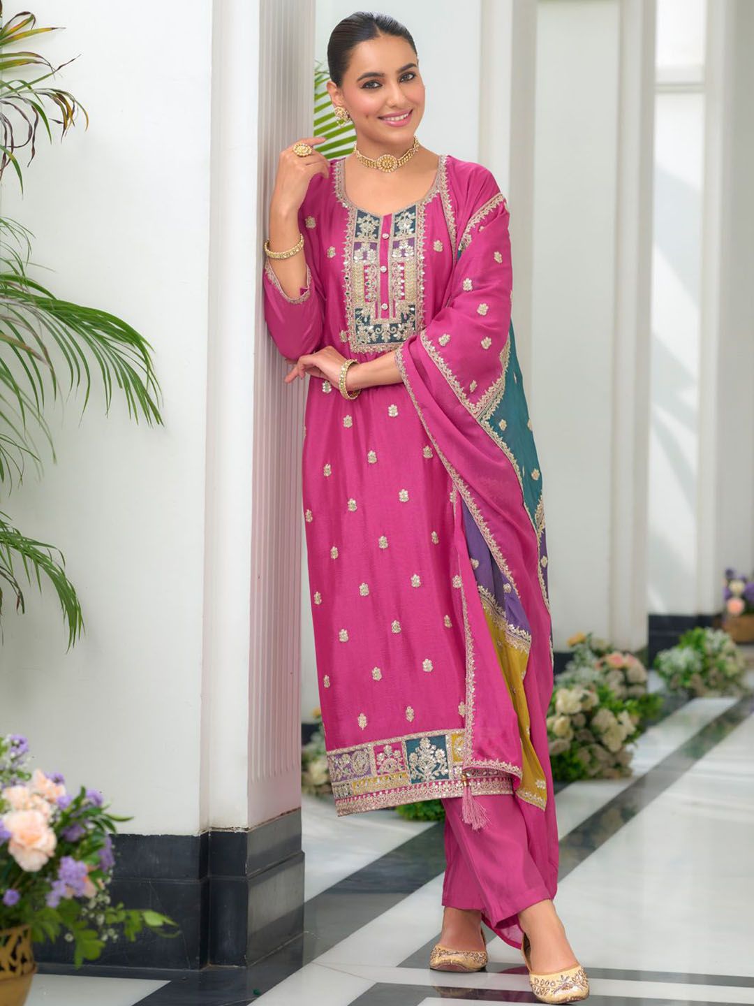 Ethnic Motifs Embroidered Sequinned Round Neck Kurta With Trousers & Dupatta