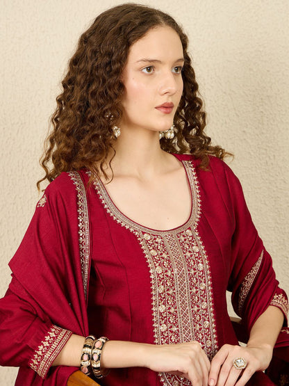 Ethnic Motifs Embroidered Sequinned Anarkali Kurta with Trousers & Dupatta