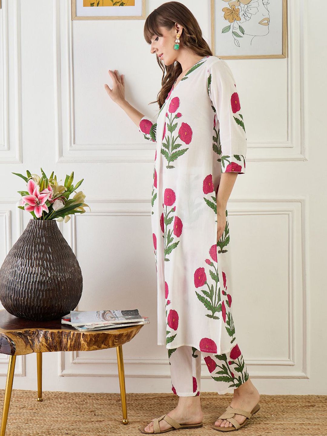 Dhiyona IE Printed Cotton V Neck Top With Trousers Co-Ords