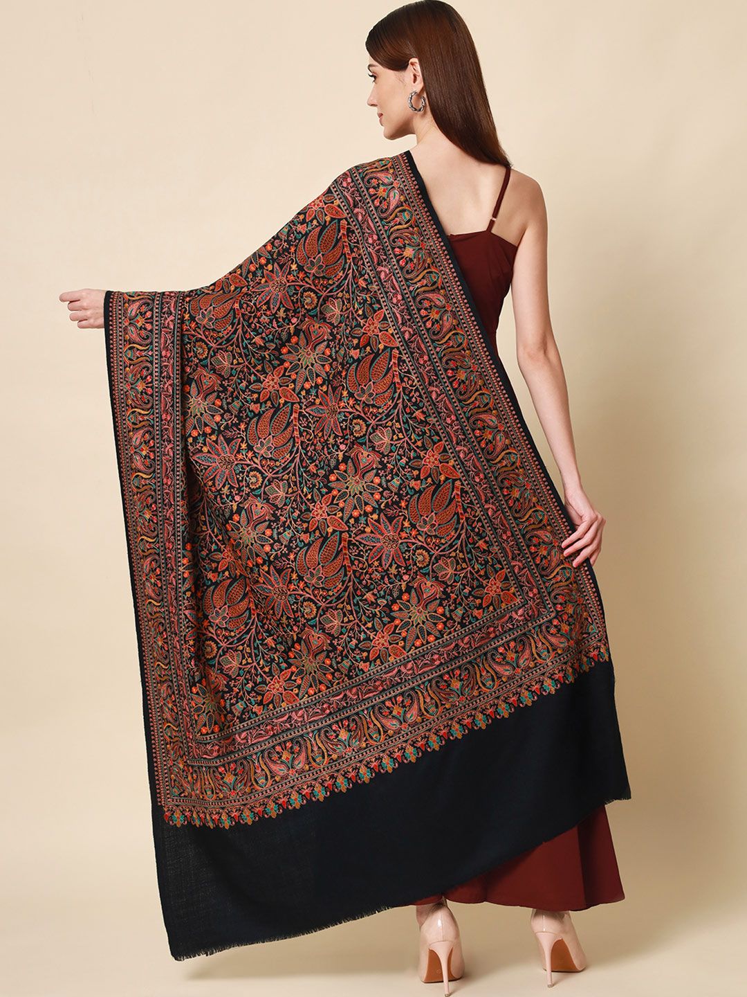Dhiyona PA Women Black Embroidered Pure Wool Shawl