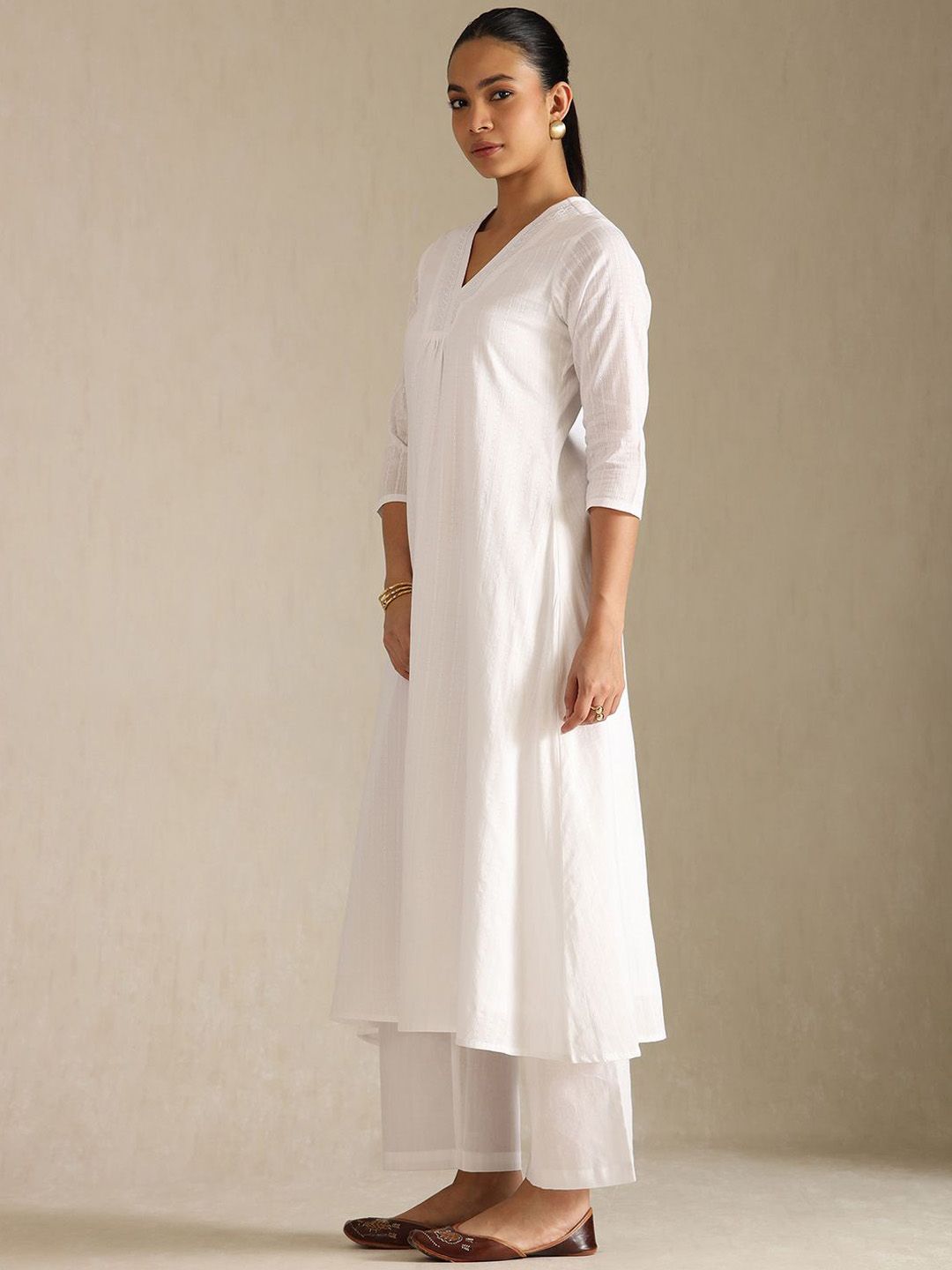 Dhiyona SO Women's Women Embroidered Tiered Kurta with Palazzos