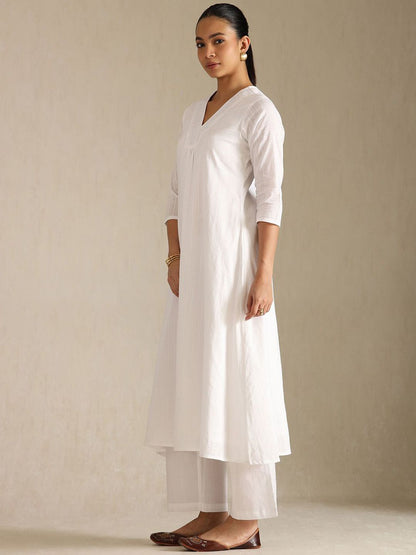 Dhiyona SO Women's Women Embroidered Tiered Kurta with Palazzos
