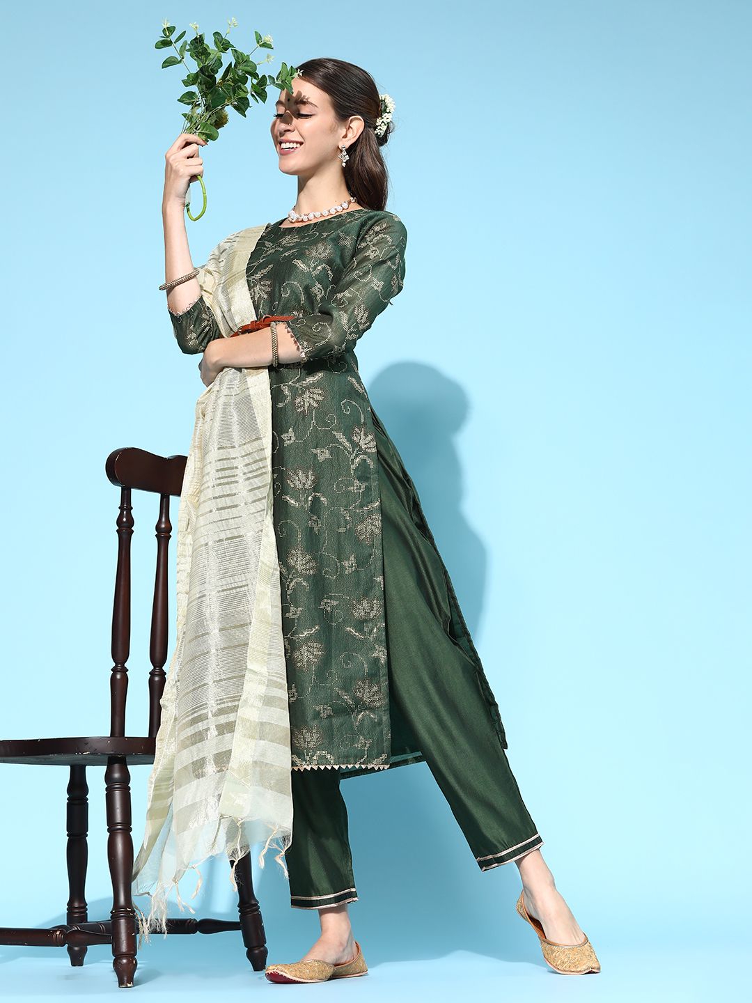 Dhiyona IE Women Green Floral Printed Regular Chanderi Silk Kurta with Sharara & With Dupatta