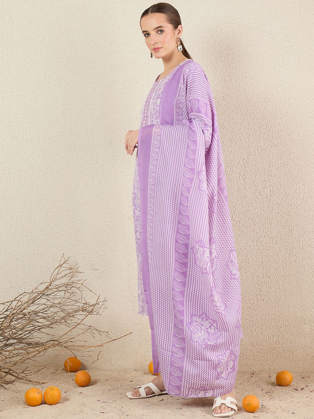 Women Floral Printed Kurta with Trousers & Dupatta